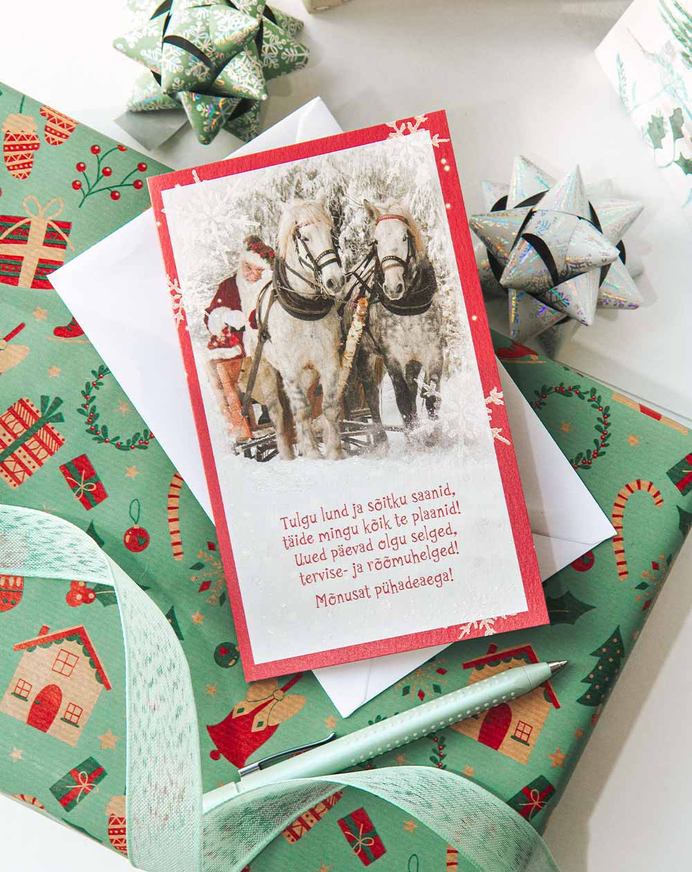 Christmas Card Santa with horses - Sending holiday wishes - Agapics