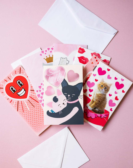 Hallmark Card Kitten and hearts