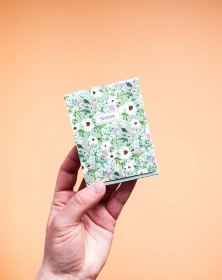 Märkmik A7 Lilled mini jooneline