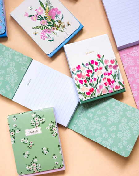 Notepad A7 White Flowers mini lined