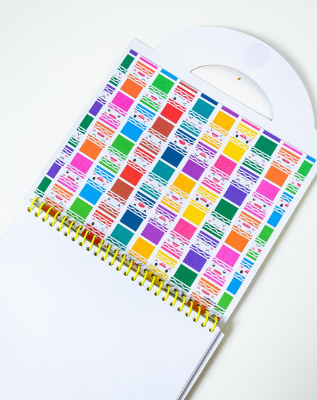 Crayola Craft & Colour Travel Book Yellow - Kids and acitvity - Agapics