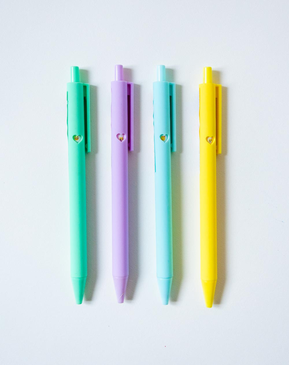 Gel Pen different colours - School and office supplies - Agapics