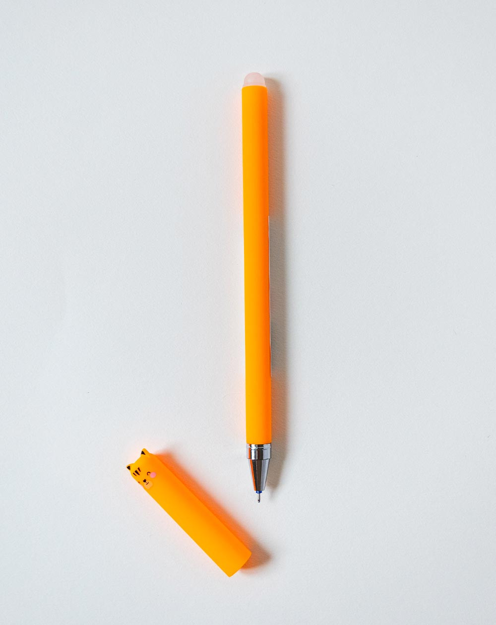 Ballpoint pen different colours - School and office supplies - Agapics