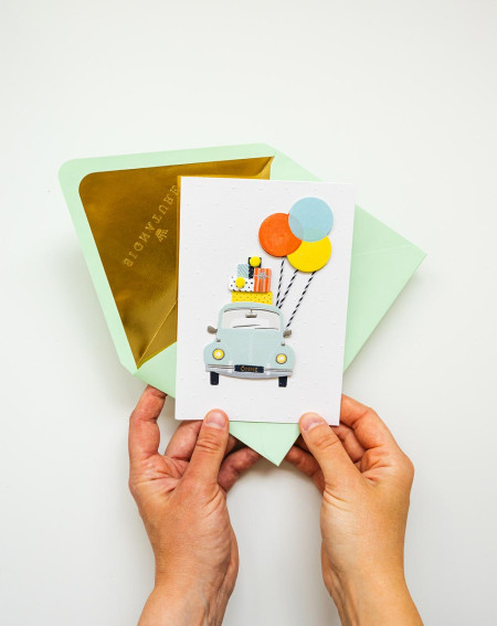 Hallmark Card Car with gifts - Greeting cards - Agapics