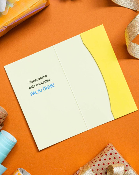 Avanti Pocket Card Getting Old Isn’t for the Weak