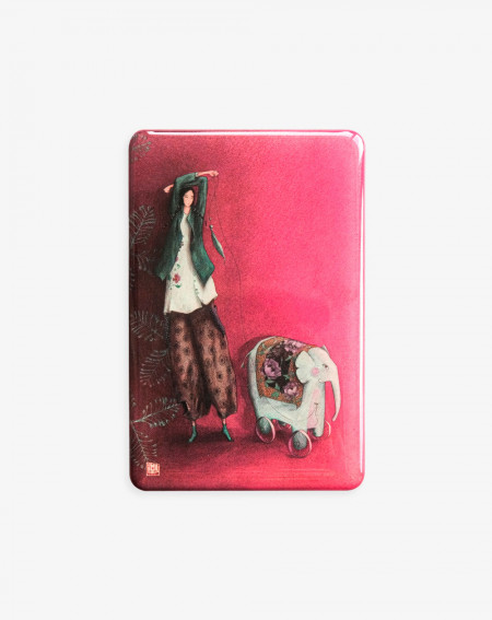 Magnet Woman with elephant