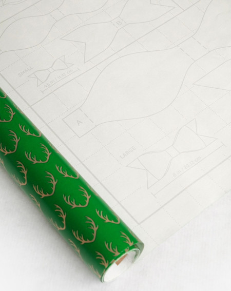 Wrapping Paper with Bow Guide "Horns" green 2mx70cm